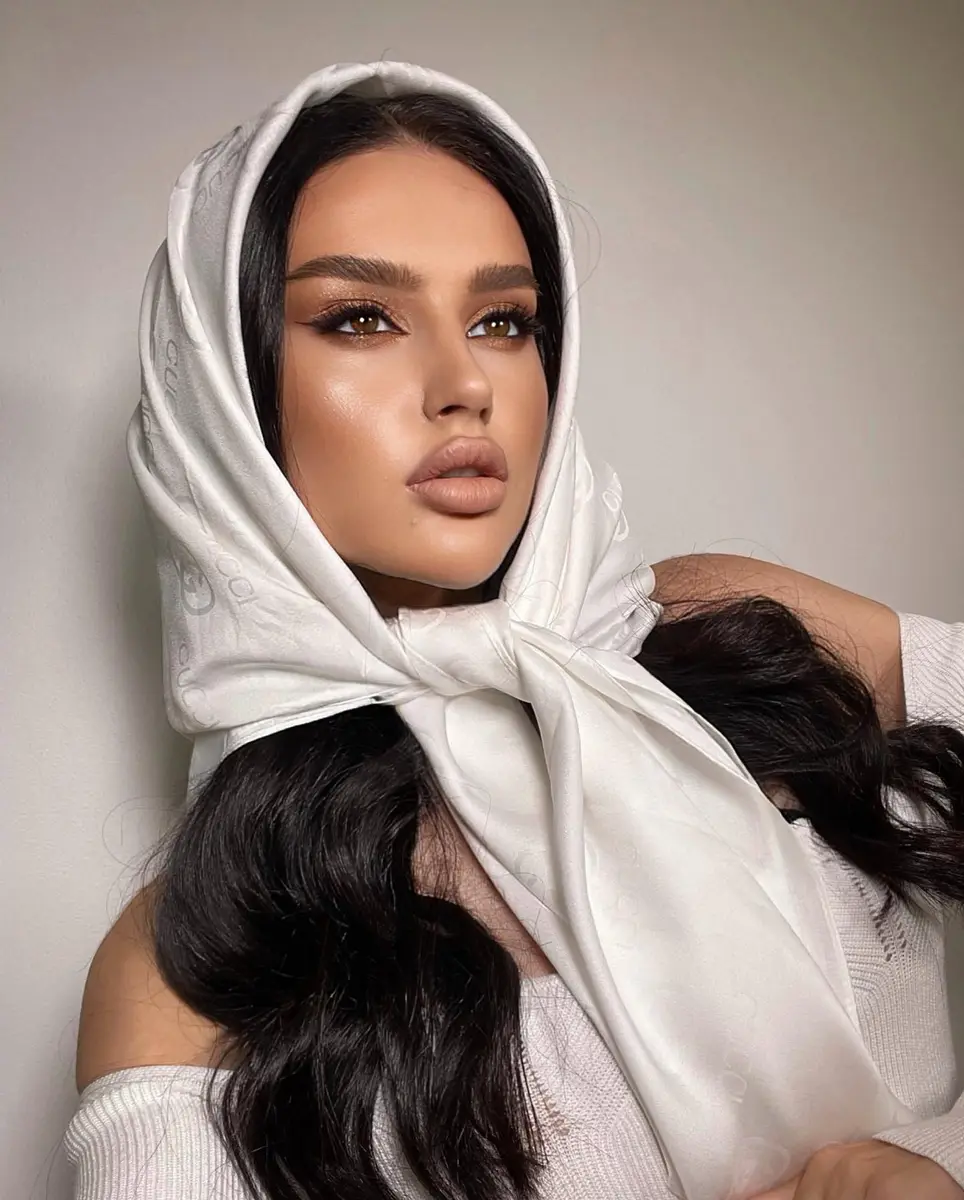 Pauline escort in Dubai