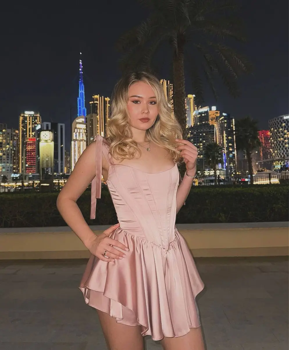 Vivien escort in Dubai